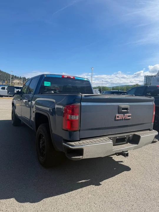 2017 GMC Sierra 4th Gen - Image 5 of 9