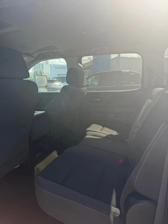 2017 GMC Sierra 4th Gen - Image 6 of 9