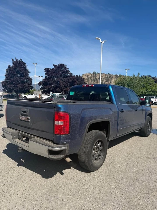 2017 GMC Sierra 4th Gen - Image 4 of 9