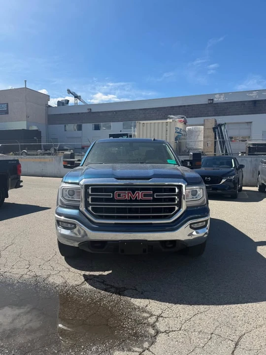 2017 GMC Sierra 4th Gen - Image 3 of 9