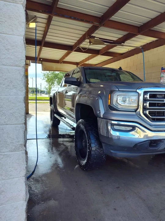 2017 GMC Sierra 4th Gen - Image 3 of 3