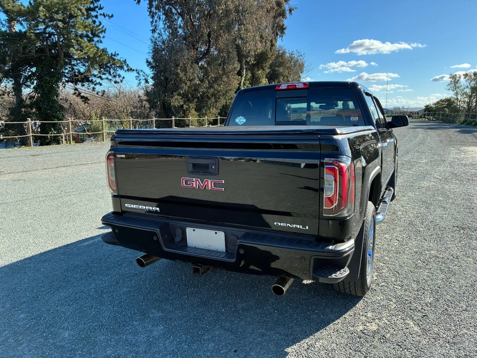 2017 GMC Sierra 3rd Gen - Image 4 of 21