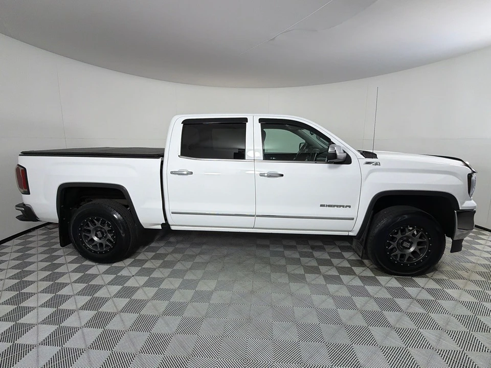 2017 GMC Sierra 4th Gen - Image 4 of 12