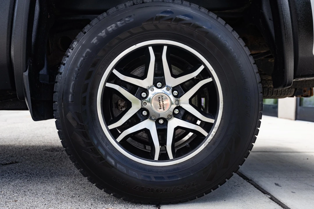 2017 GMC Sierra 4th Gen - Image 9 of 21