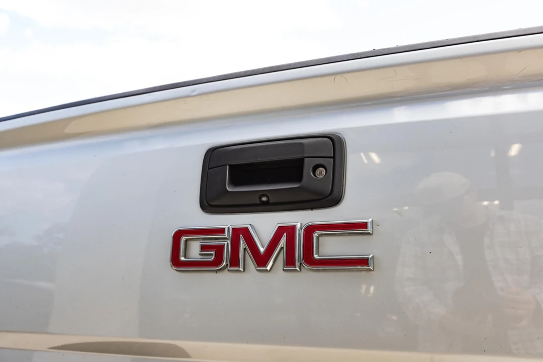 2017 GMC Sierra 3rd Gen - Image 11 of 12