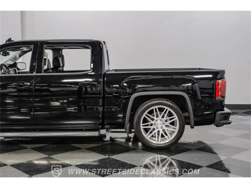 2017 GMC Sierra 4th Gen - Image 24 of 31