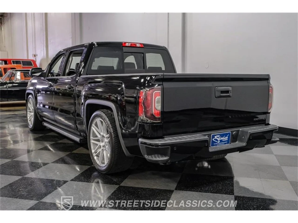 2017 GMC Sierra 4th Gen - Image 10 of 31