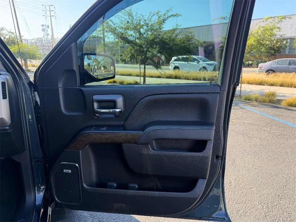 2017 GMC Sierra 4th Gen - Image 22 of 24