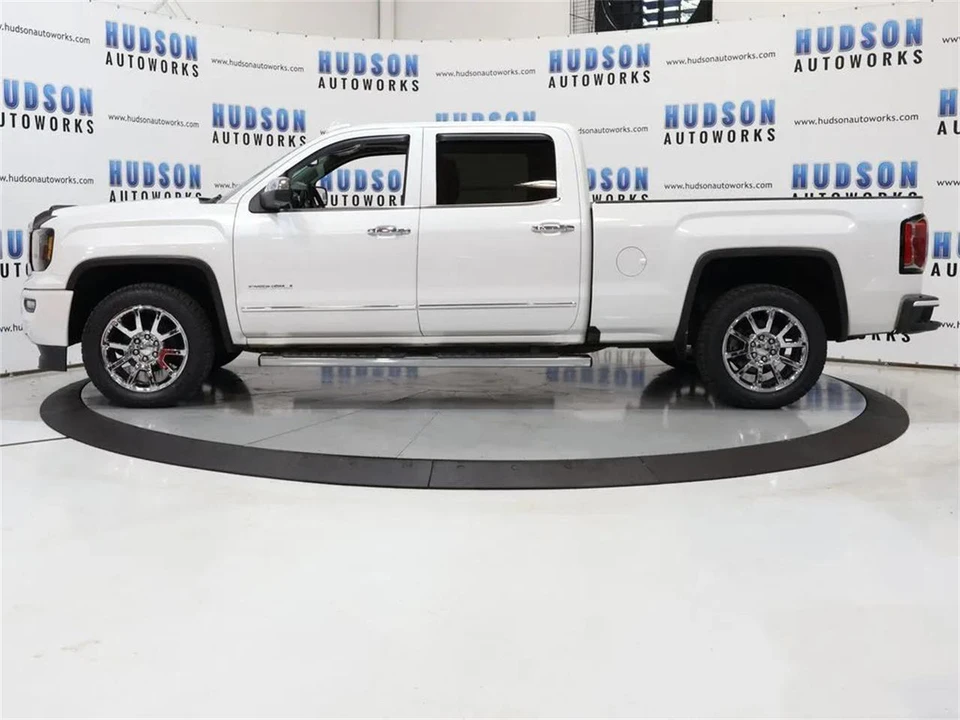 2017 GMC Sierra 4th Gen - Image 3 of 31