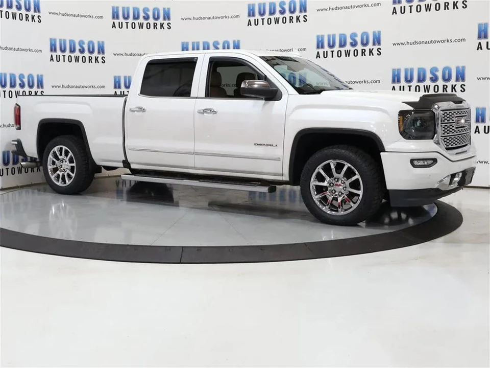 2017 GMC Sierra 4th Gen - Image 8 of 31
