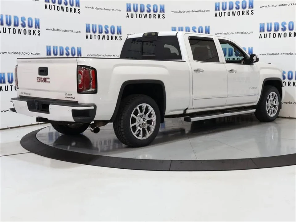 2017 GMC Sierra 4th Gen - Image 6 of 31