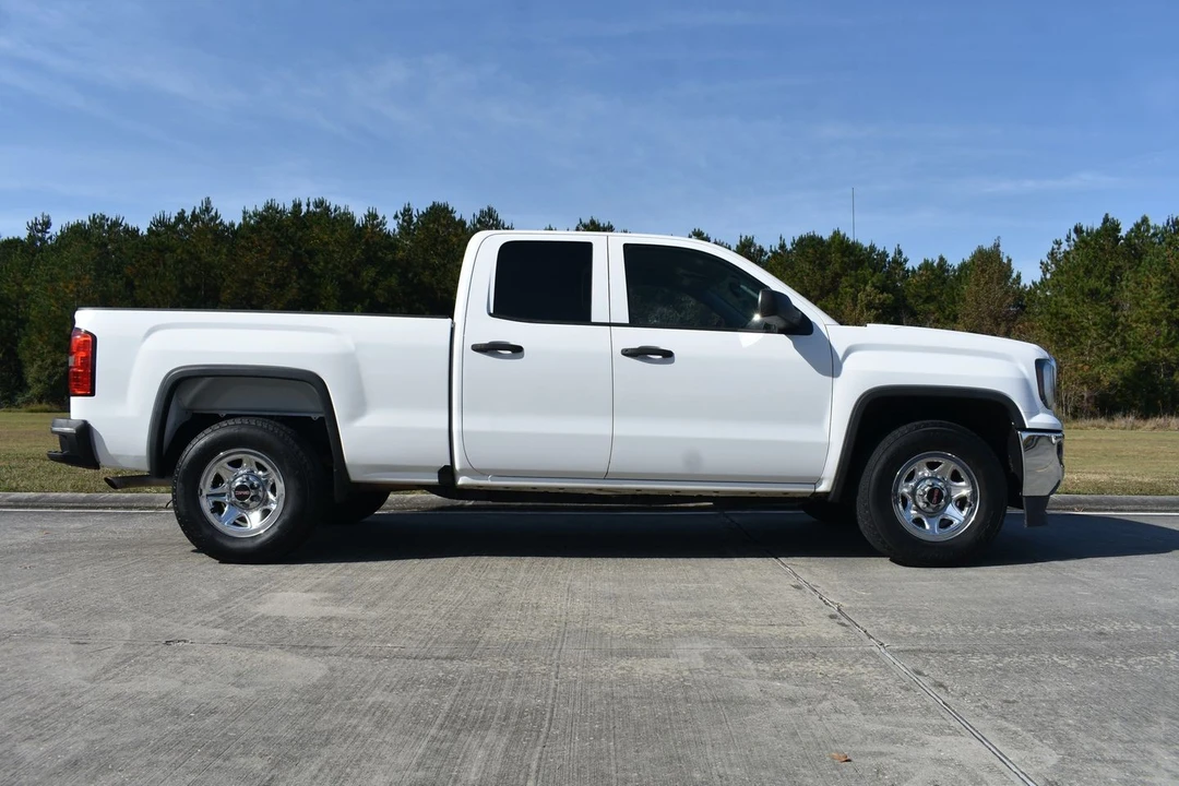 2017 GMC Sierra 4th Gen - Image 7 of 20