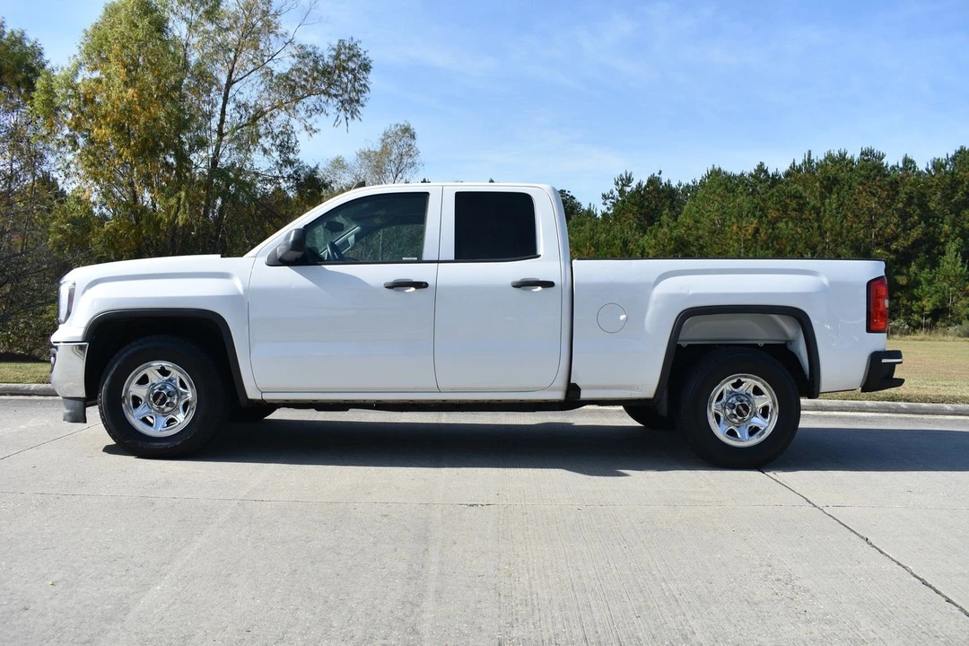 2017 GMC Sierra 4th Gen - Image 3 of 20