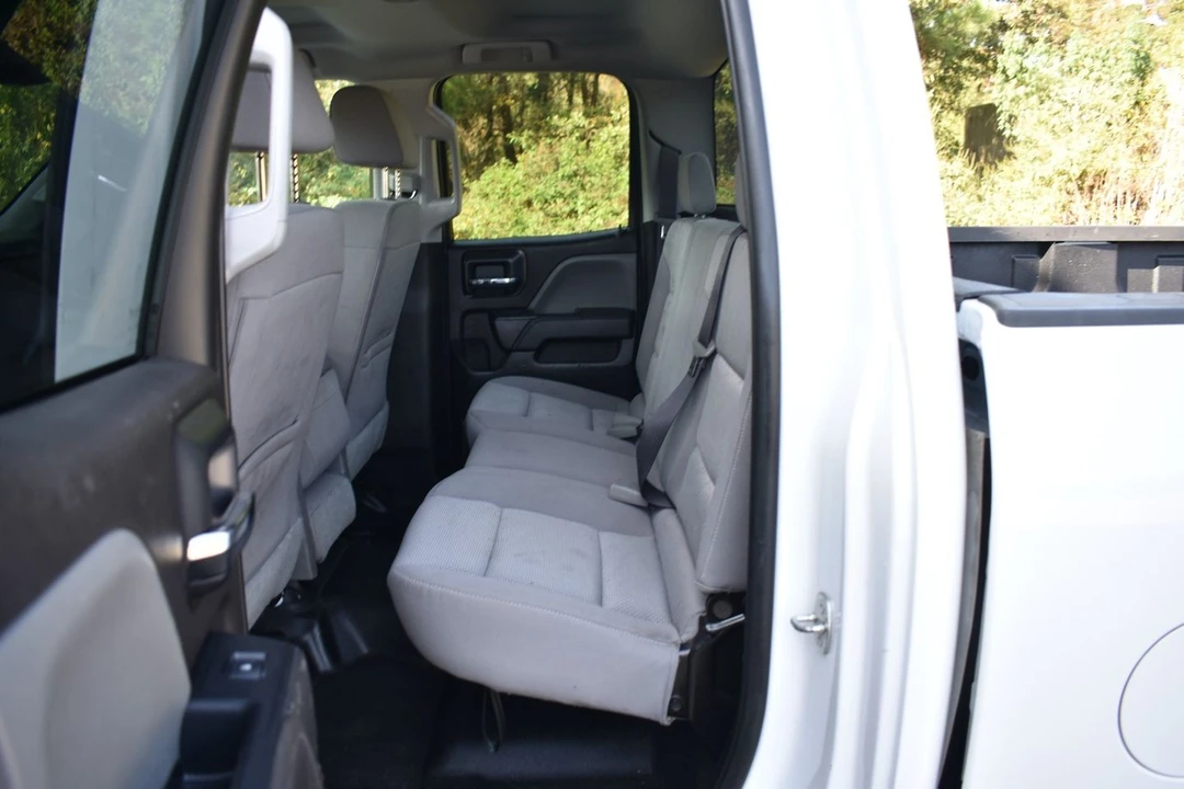 2017 GMC Sierra 4th Gen - Image 11 of 20