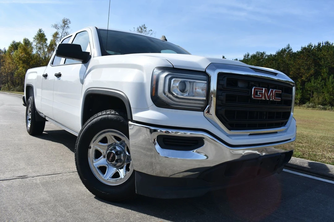 2017 GMC Sierra 4th Gen - Image 5 of 20