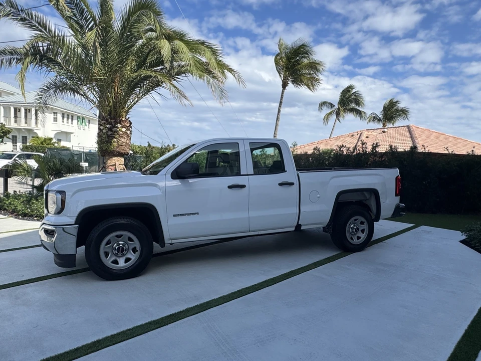 2017 GMC Sierra 3rd Gen - Image 2 of 21
