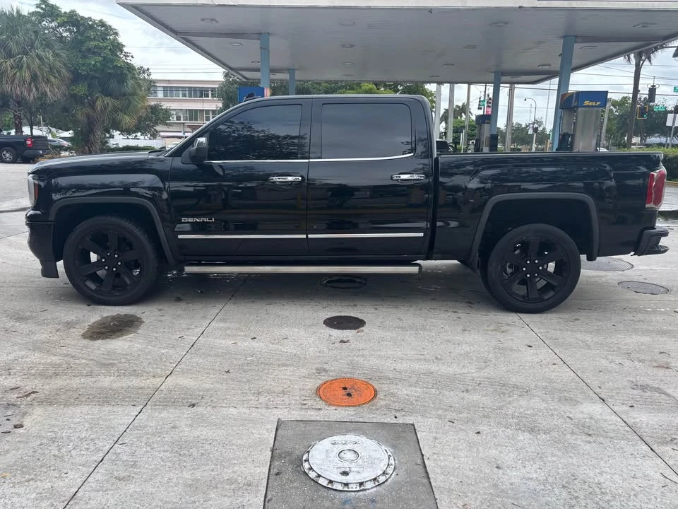 2017 GMC Sierra 4th Gen - Image 5 of 20