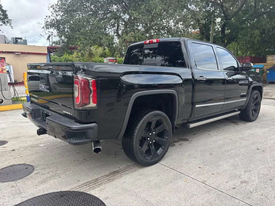 2017 GMC Sierra 4th Gen - Image 10 of 20