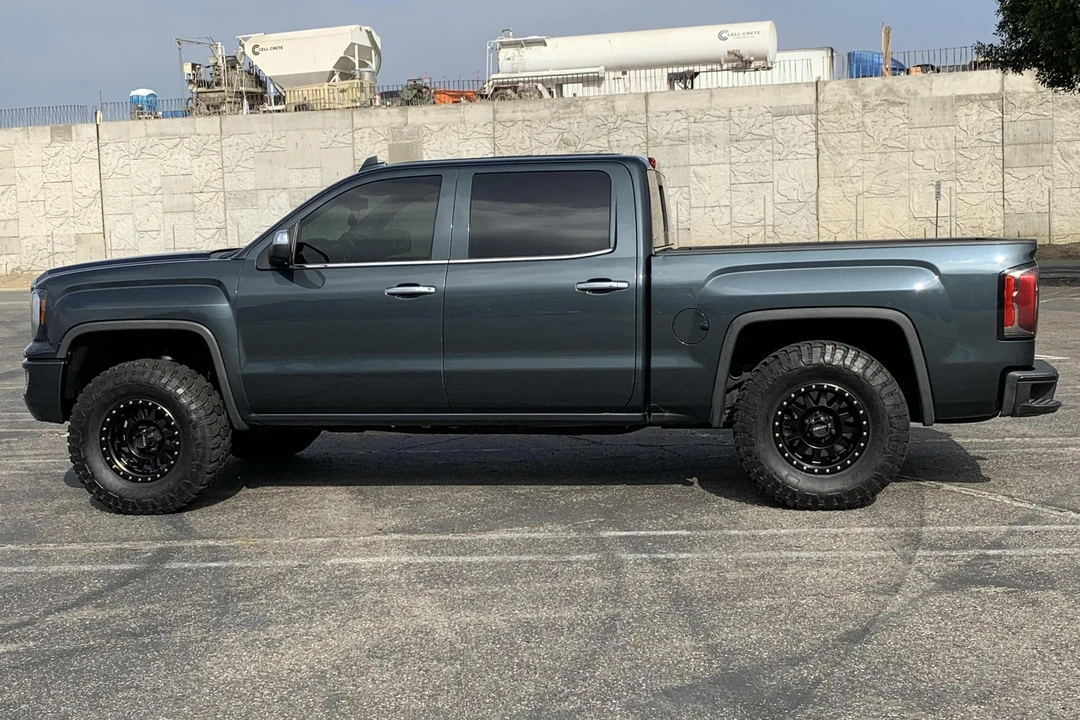 2017 GMC Sierra 4th Gen - Image 12 of 31