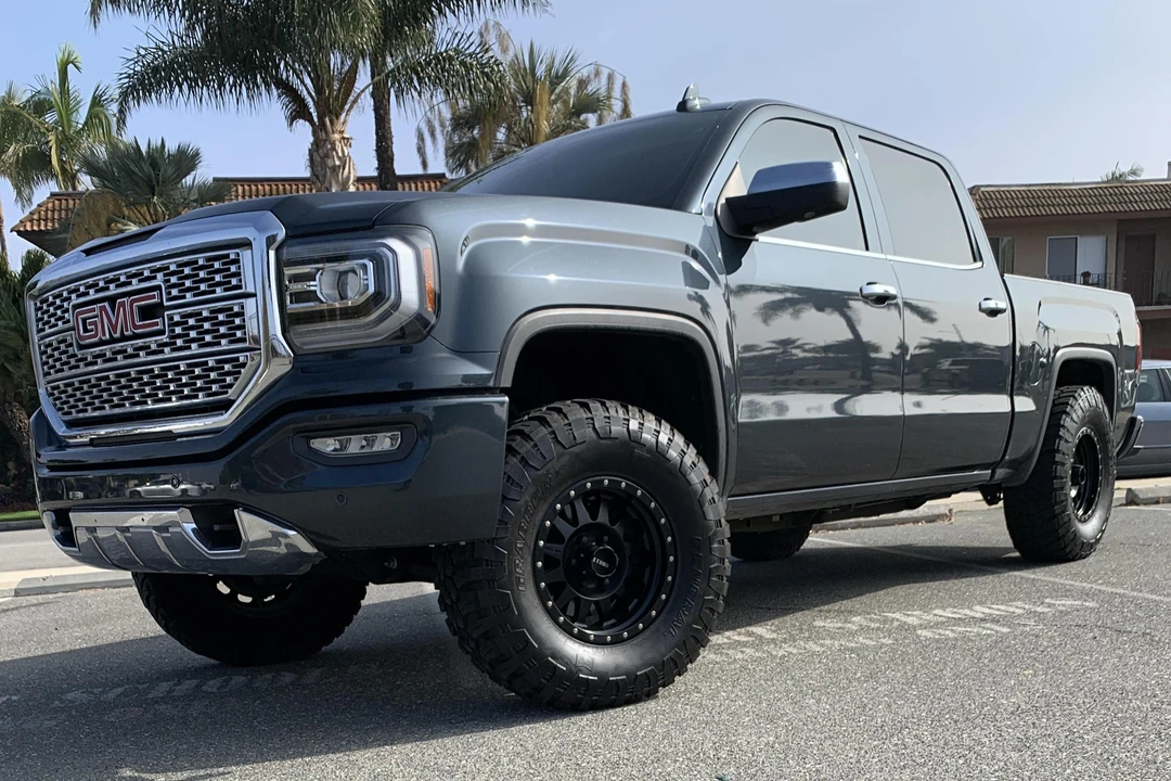 2017 GMC Sierra 4th Gen - Image 9 of 31