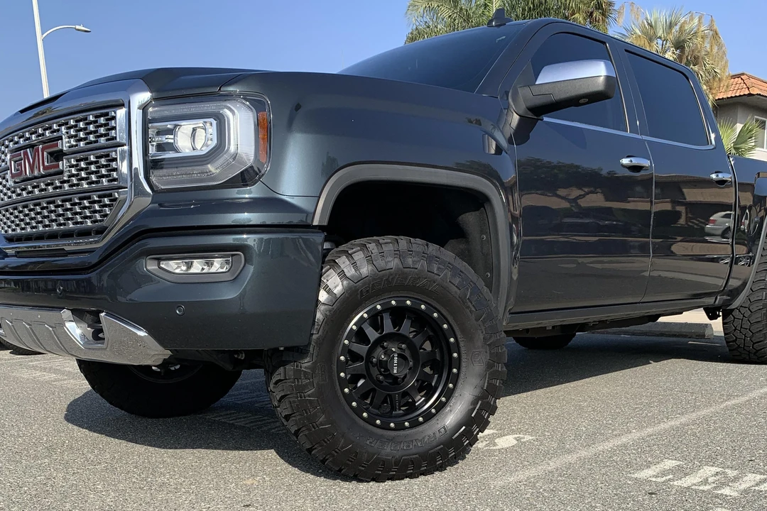 2017 GMC Sierra 4th Gen - Image 21 of 31
