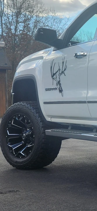 2017 GMC Sierra 4th Gen - Image 6 of 15