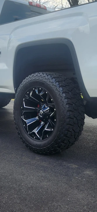 2017 GMC Sierra 4th Gen - Image 7 of 15