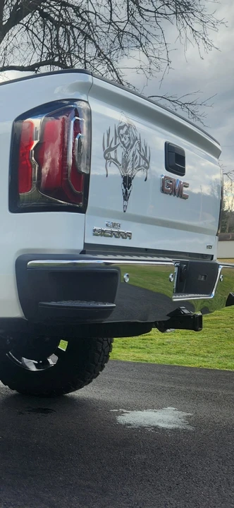2017 GMC Sierra 4th Gen - Image 8 of 15