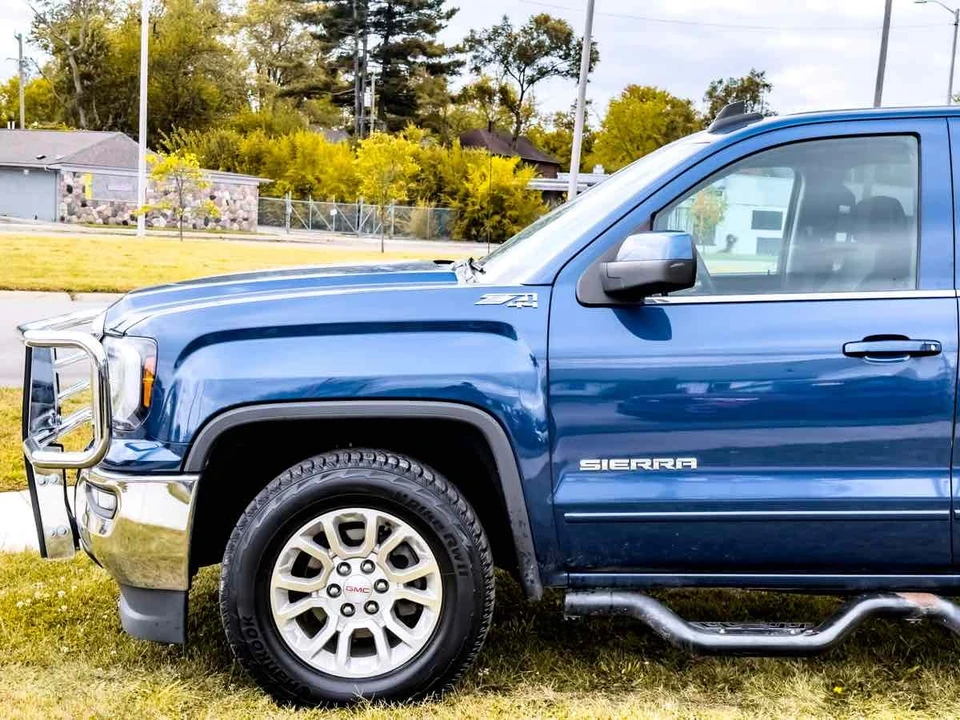 2017 GMC Sierra 3rd Gen - Image 6 of 12