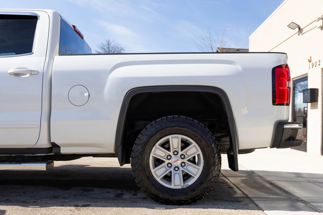 2017 GMC Sierra 3rd Gen - Image 8 of 12