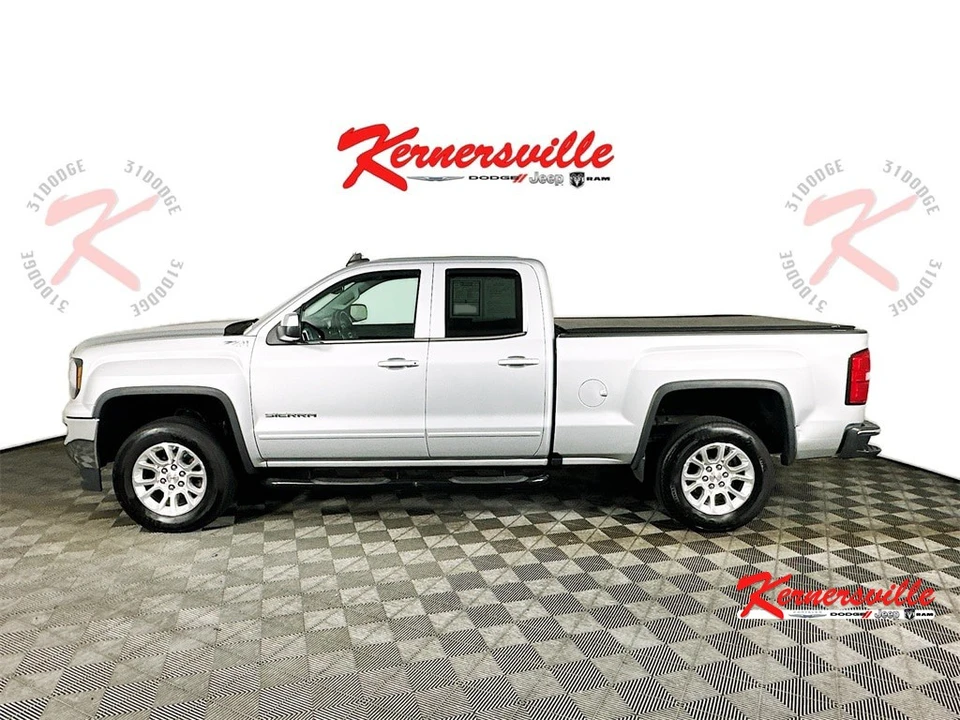 2017 GMC Sierra 4th Gen - Image 4 of 21