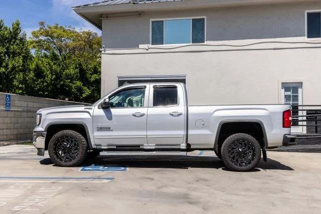 2017 GMC Sierra 4th Gen - Image 9 of 21