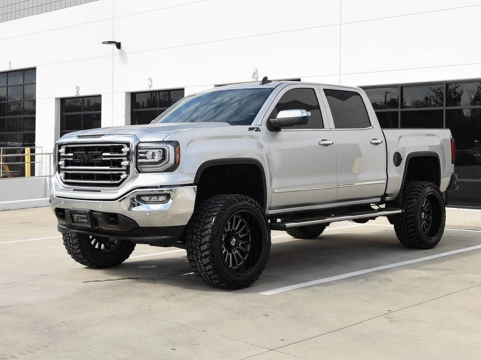 2017 GMC Sierra 3rd Gen - Image 2 of 12