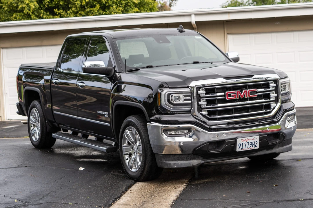 2017 GMC Sierra 4th Gen - Image 3 of 31