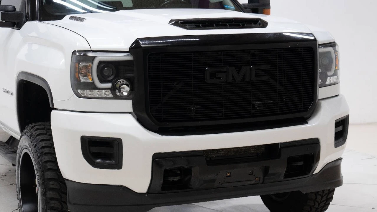 2017 GMC Sierra Heavy Duty 4th Gen - Image 9 of 12