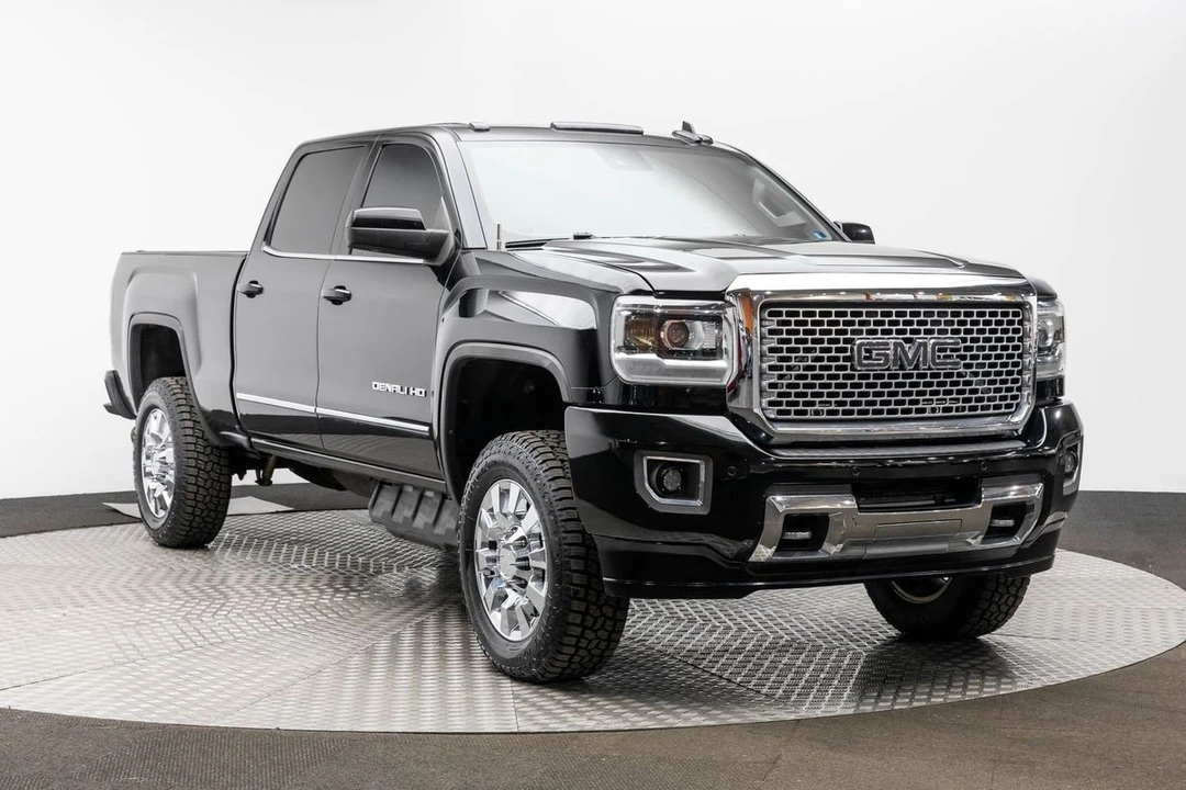 2017 GMC Sierra Heavy Duty 4th Gen - Image 4 of 21