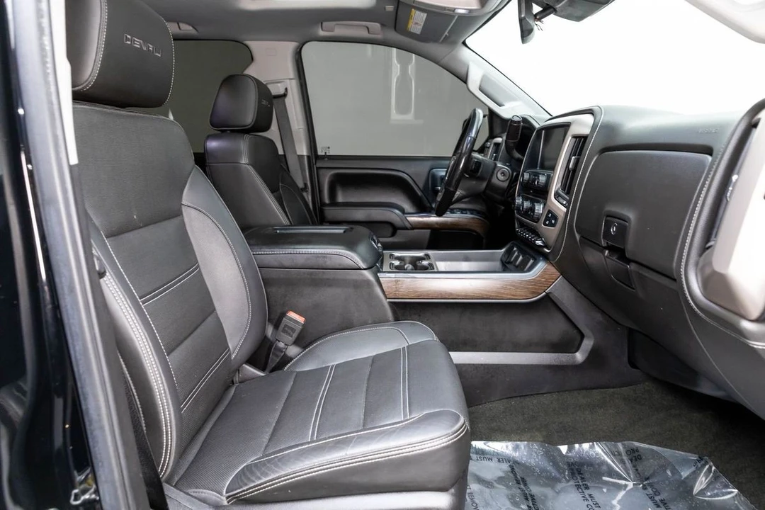 2017 GMC Sierra Heavy Duty 4th Gen - Image 14 of 21