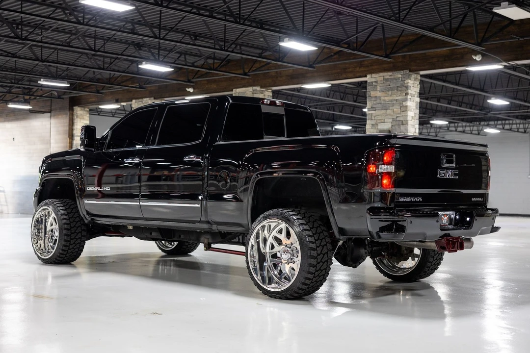 2017 GMC Sierra Heavy Duty 4th Gen - Image 16 of 31