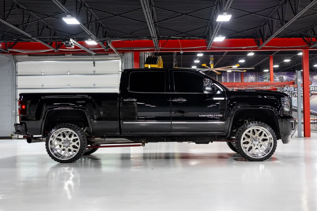 2017 GMC Sierra Heavy Duty 4th Gen - Image 10 of 31