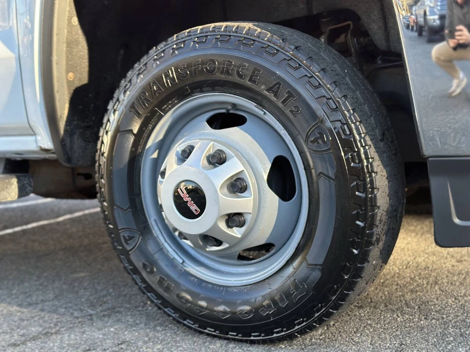 2017 GMC Sierra 3rd Gen - Image 5 of 12