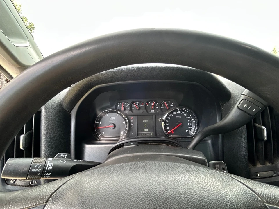2017 GMC Sierra Heavy Duty 4th Gen - Image 11 of 18