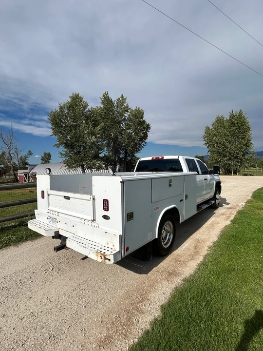 2017 GMC Sierra Heavy Duty 4th Gen - Image 4 of 18
