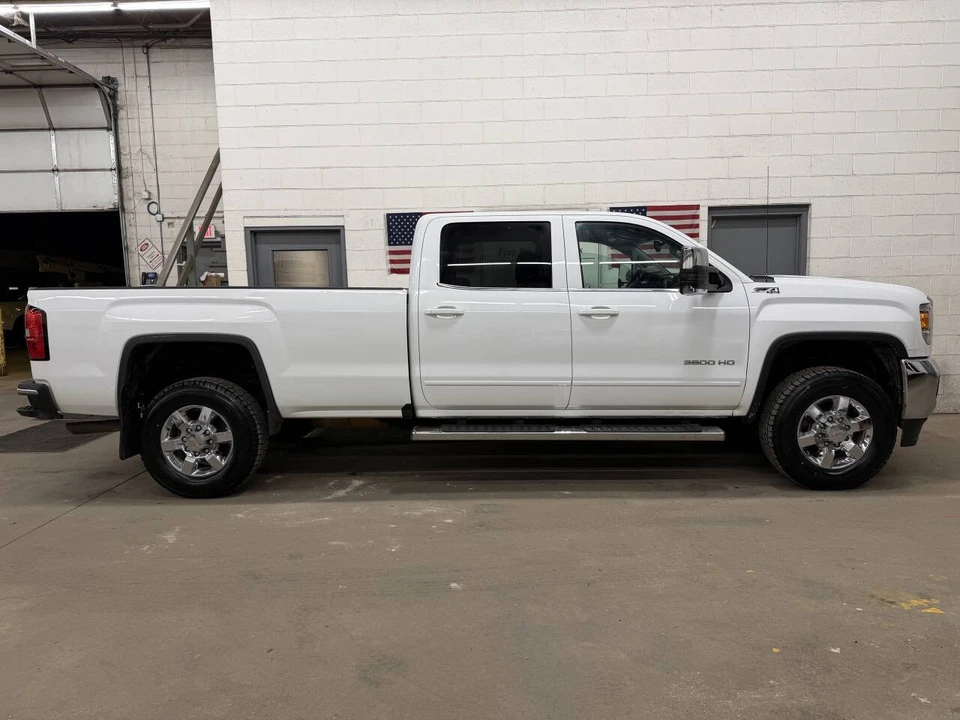 2017 GMC Sierra Heavy Duty 4th Gen - Image 10 of 21
