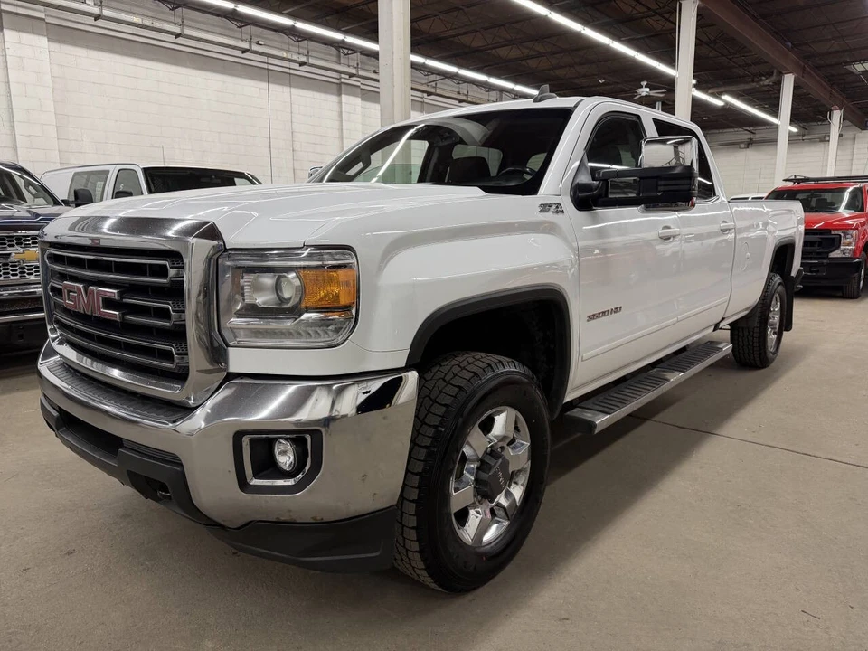 2017 GMC Sierra Heavy Duty 4th Gen - Image 4 of 21