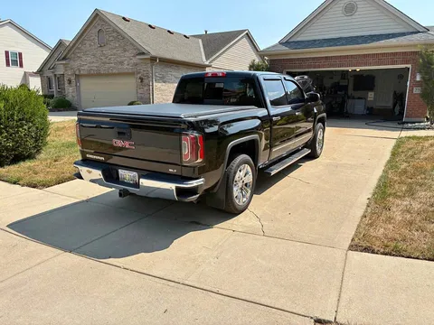 2017 GMC Sierra 1500 Crew Cab SLE
