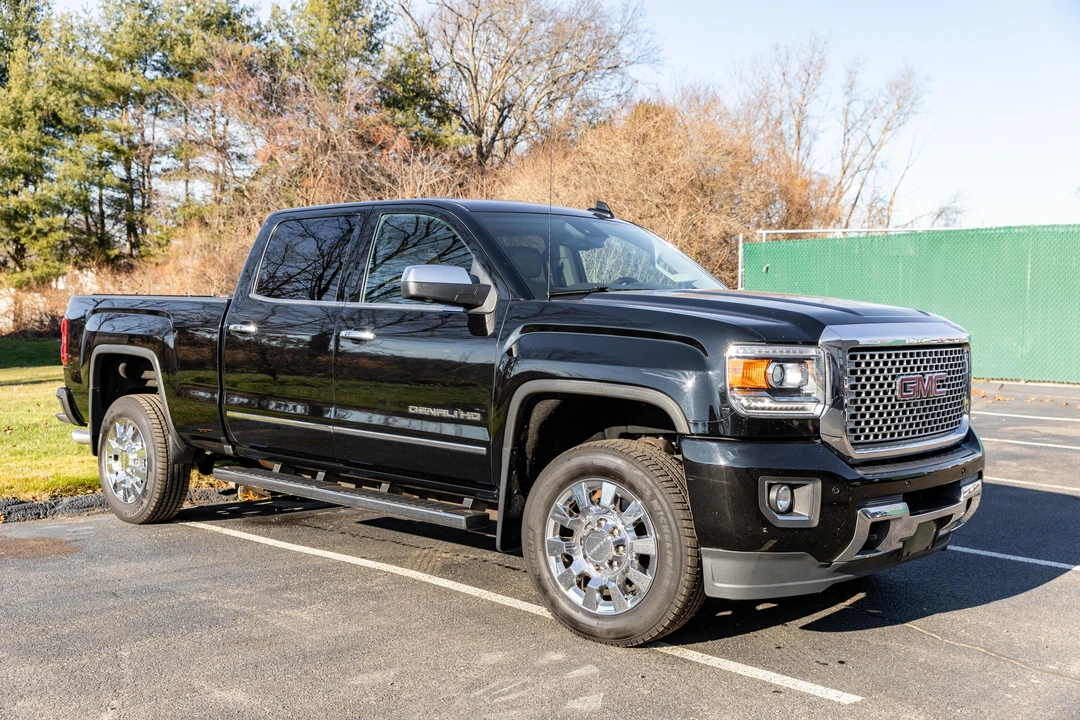 2017 GMC Sierra Heavy Duty 3rd Gen - Image 14 of 31