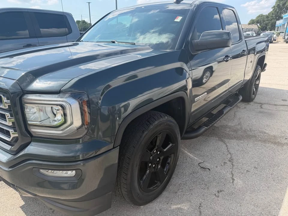 2017 GMC Sierra 4th Gen - Image 3 of 5