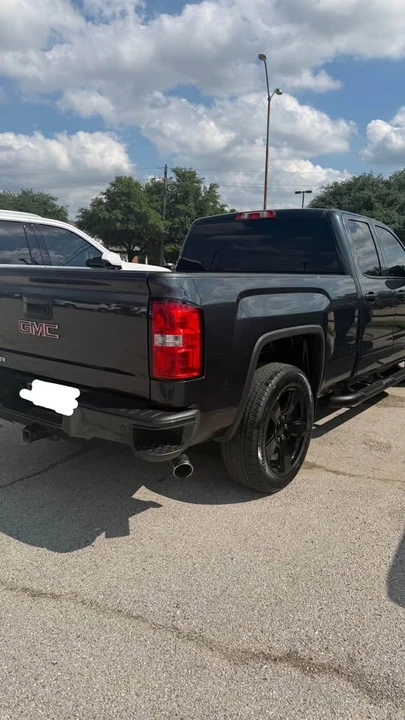 2017 GMC Sierra 4th Gen - Image 2 of 5
