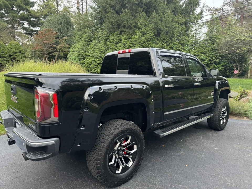2017 GMC Sierra 4th Gen - Image 7 of 31