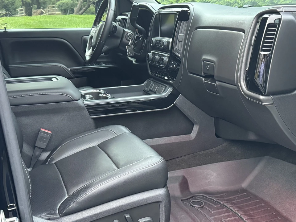 2017 GMC Sierra 4th Gen - Image 25 of 31